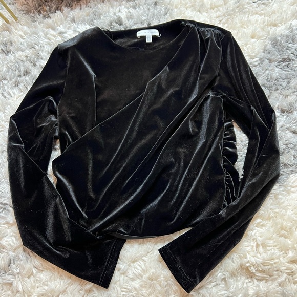 Maison D’Amelie Black Velvet Wrap Top - Picture 1 of 5